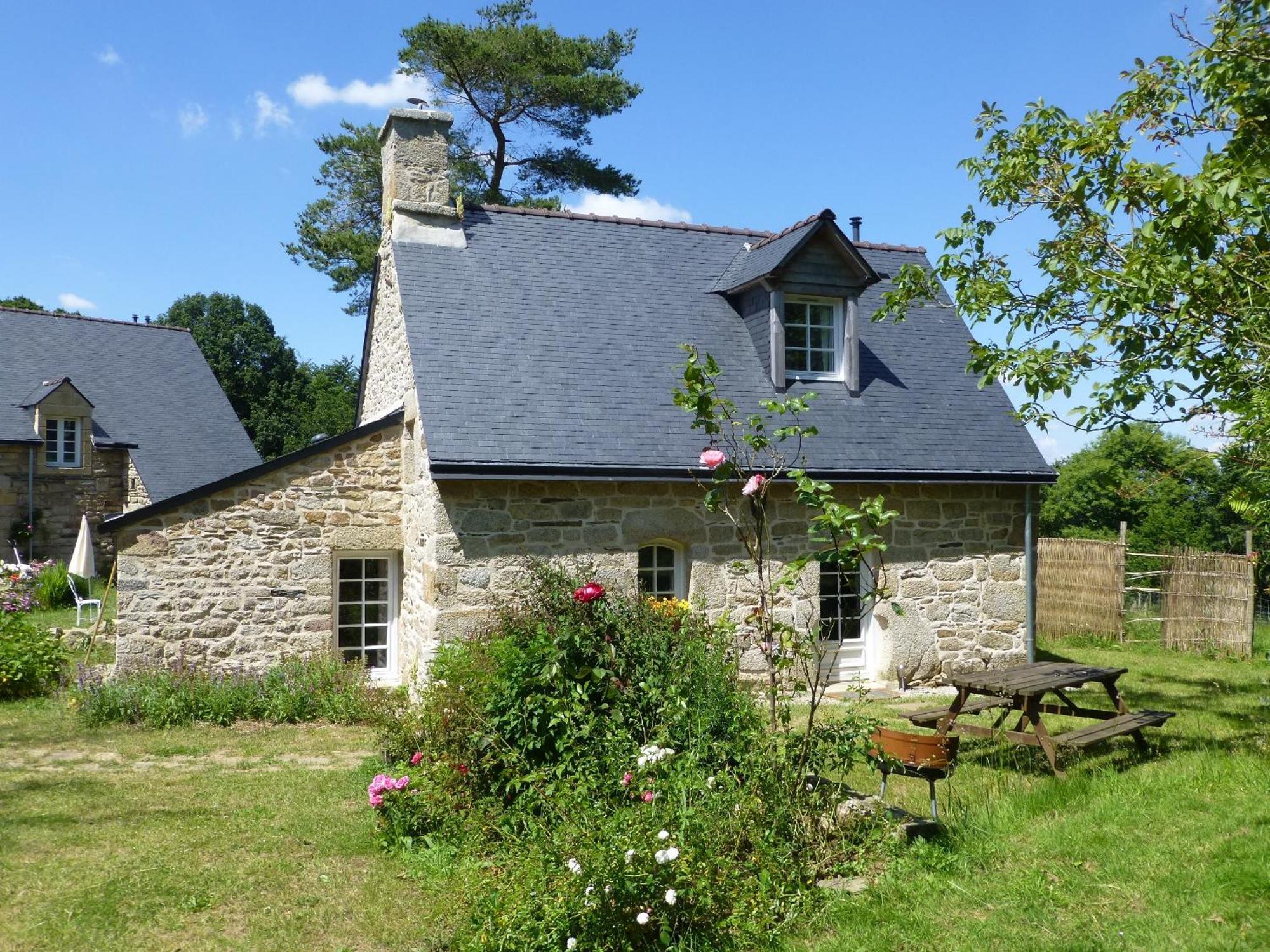 Frairie Du Divit Bed and Breakfast Pontivy Exteriör bild