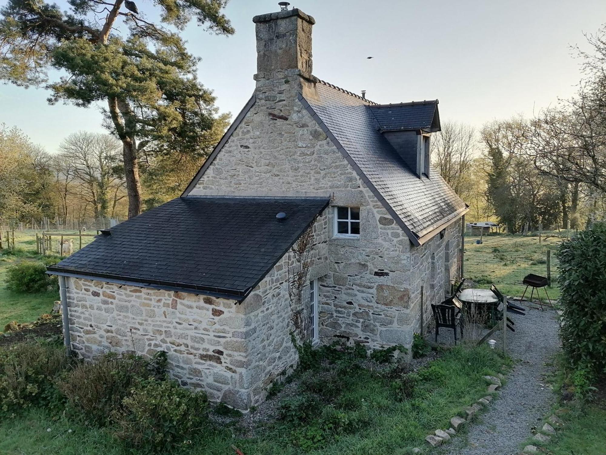 Frairie Du Divit Bed and Breakfast Pontivy Exteriör bild