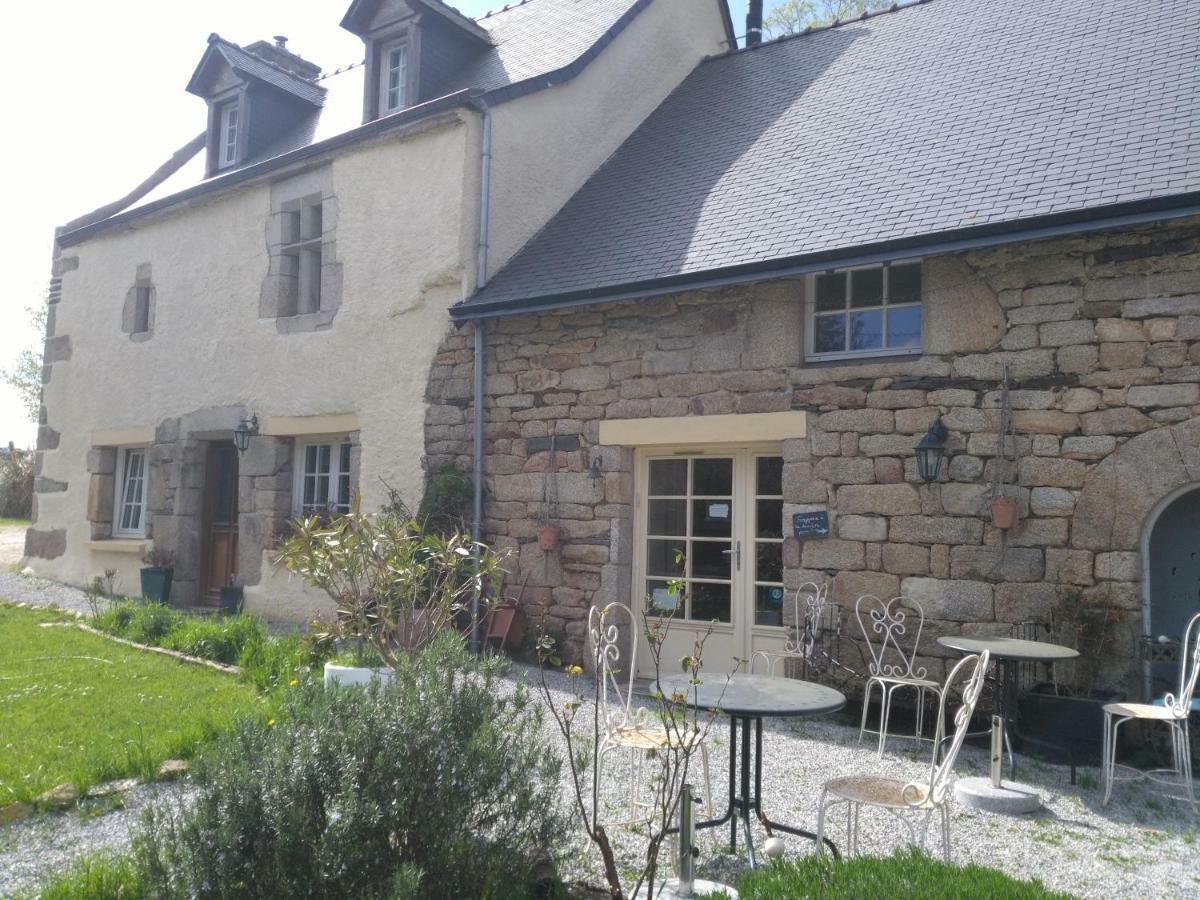 Frairie Du Divit Bed and Breakfast Pontivy Exteriör bild