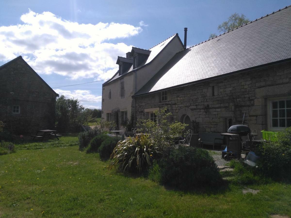 Frairie Du Divit Bed and Breakfast Pontivy Exteriör bild